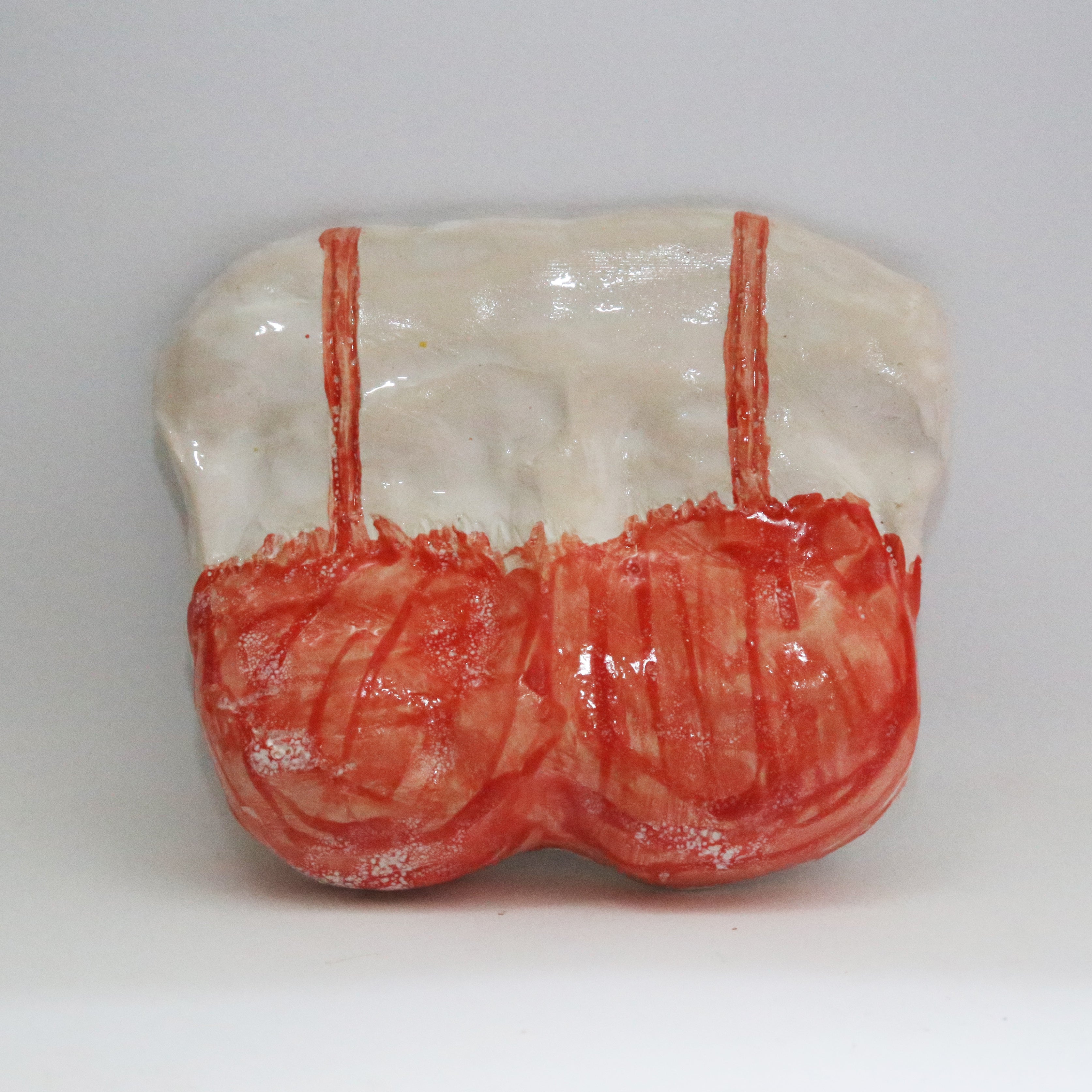 SHE, CERAMIC SCULPTURE MADE BY LEONARDO GLAUSO. 2026. FIRENZE.
