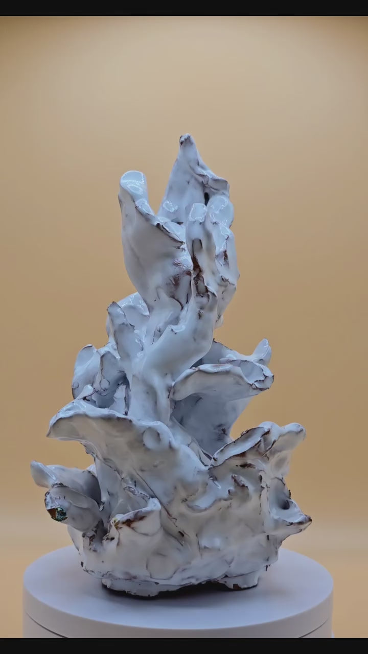 Infiorescenze. CERAMIC SCULPTURE MADE BY LEONARDO GLAUSO. 2026. FIRENZE.